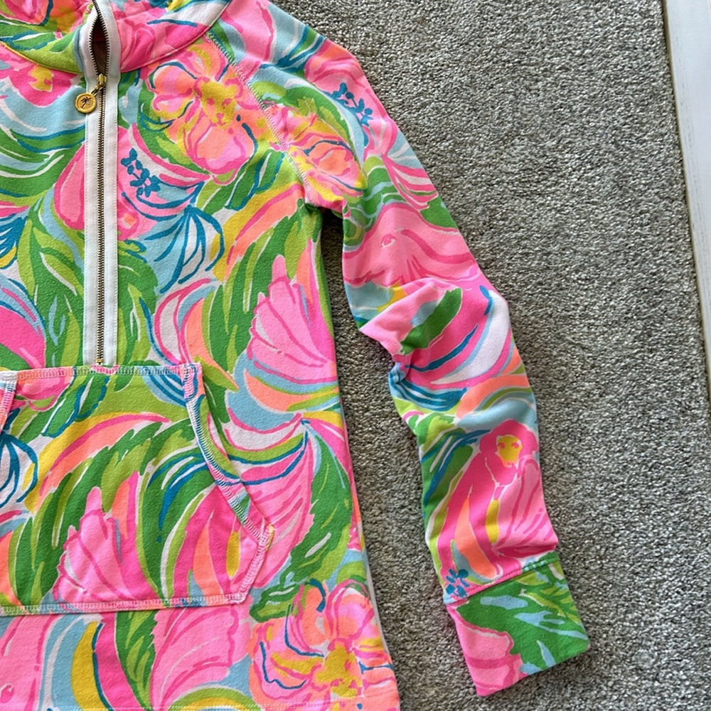 Lilly Pulitzer UPF 50+ Skipper Popover - Picture 5 of 7